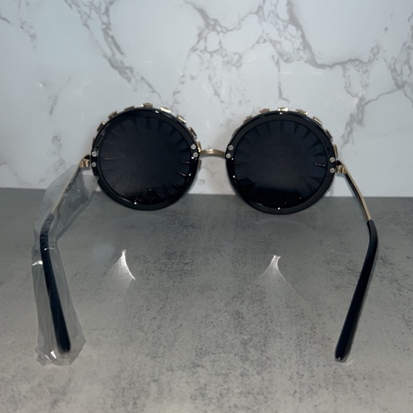 NWT PrettyLittleThing Black Diamanté Spike Detail Round Sunglasses - Picture 8 of 8